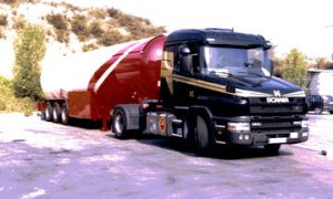 Grupo HAM fue pionera en España al ser la primera empresa en apostar por el uso del GNL en su flota de transporte, adquiriendo 10 tractoras en EEUU