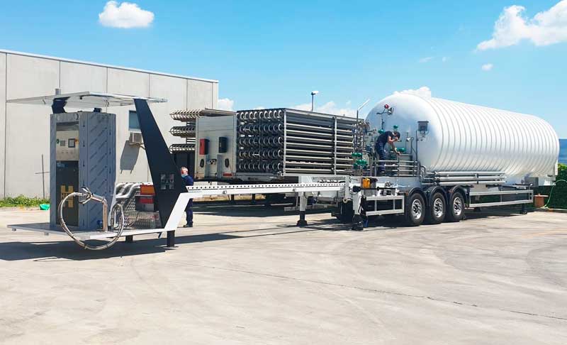 HAM LNG mobile unit extendable up to 9 meters to comply with French regulations
